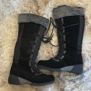 Khombu boots, leather upper